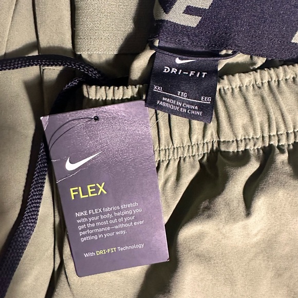 NWT Nike Flex Dri-fit Joggers - Picture 2 of 6